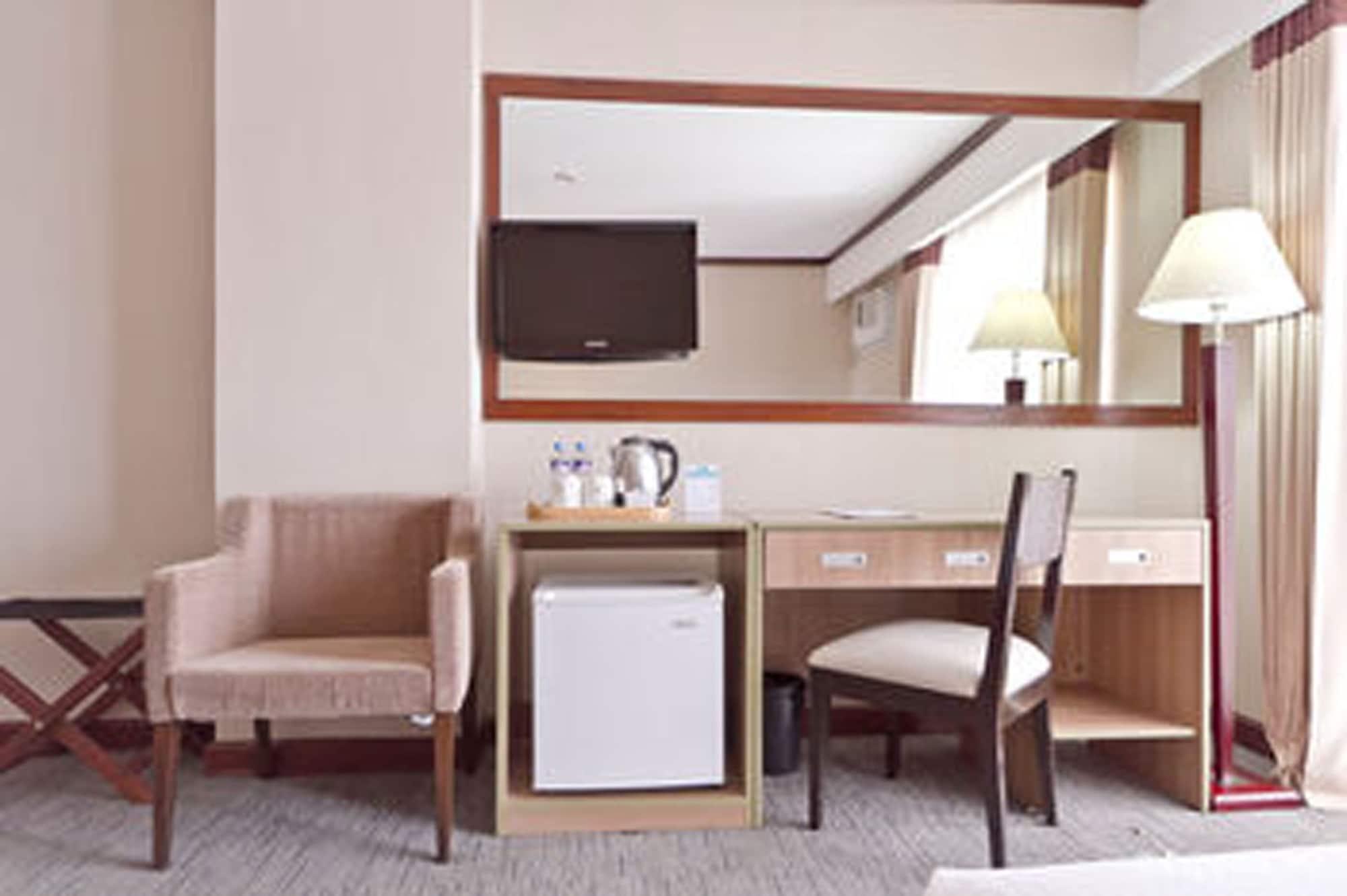 Dohera Hotel Cebu Bagian luar foto