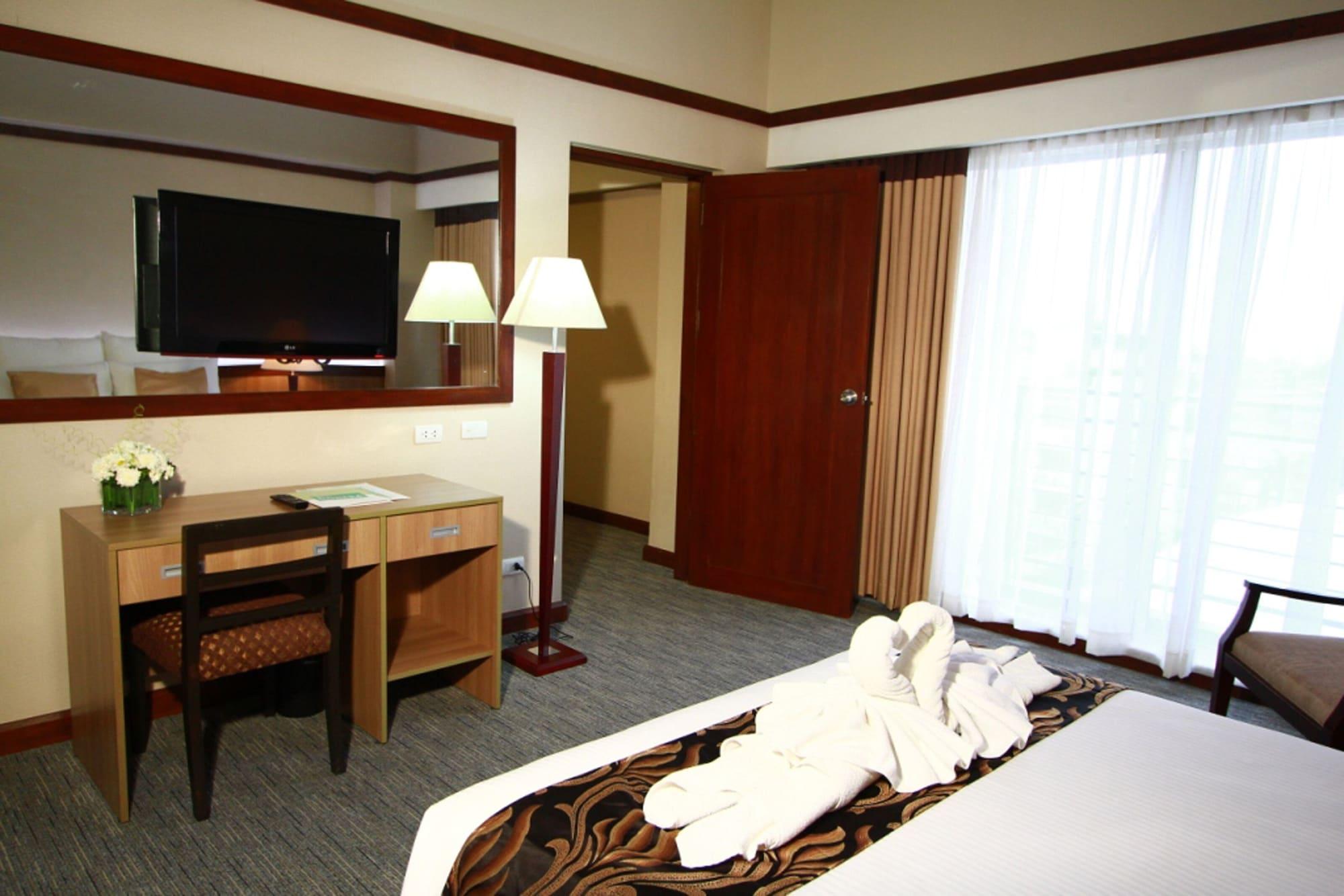 Dohera Hotel Cebu Bagian luar foto