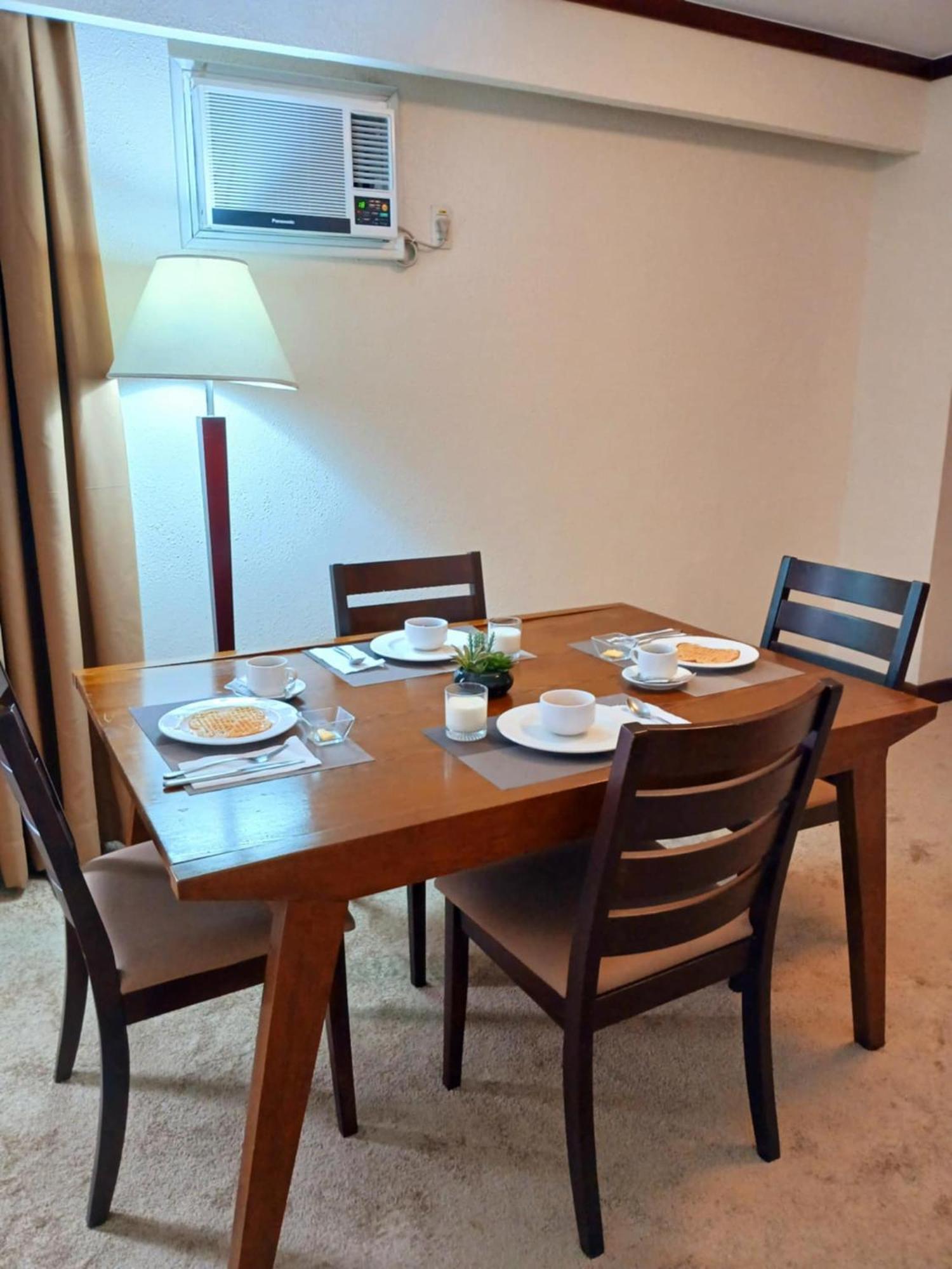 Dohera Hotel Cebu Bagian luar foto