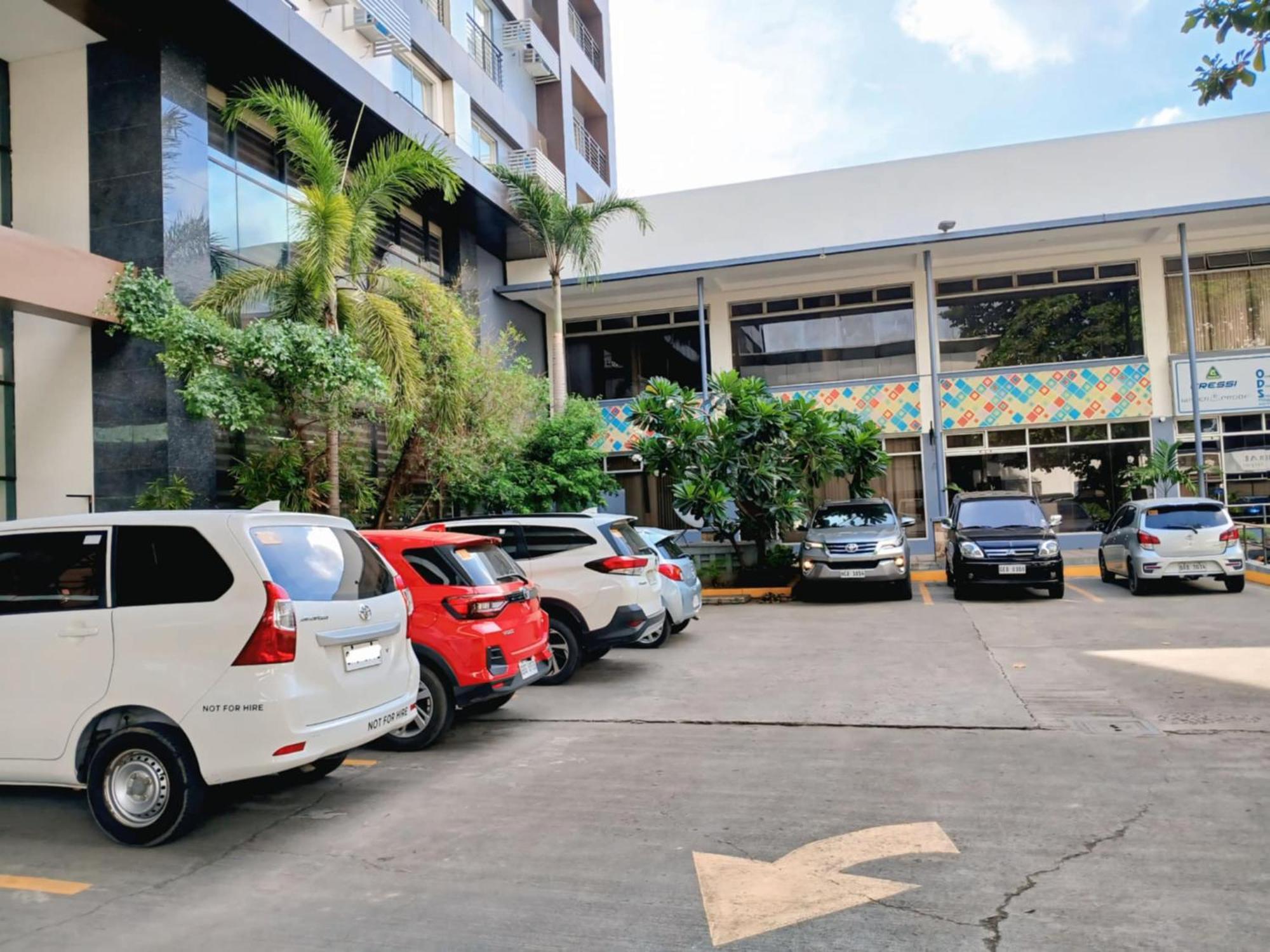 Dohera Hotel Cebu Bagian luar foto